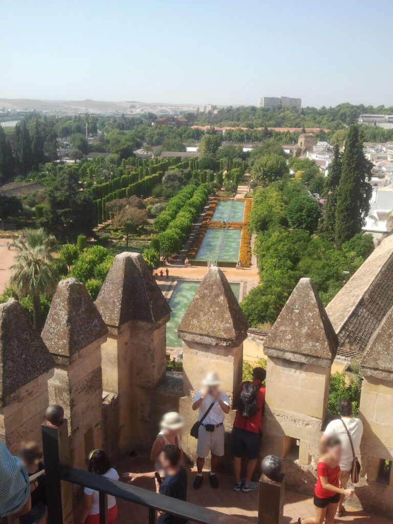 Photo prise d'une tour de l'alcazar de Cordou