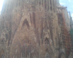 Le côté tortueux de la sagrada familia